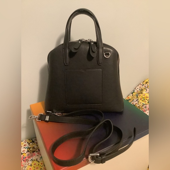 Beautiful black dome shaped Cynthia Rowley crossbody/satchel. - Picture 2 of 4